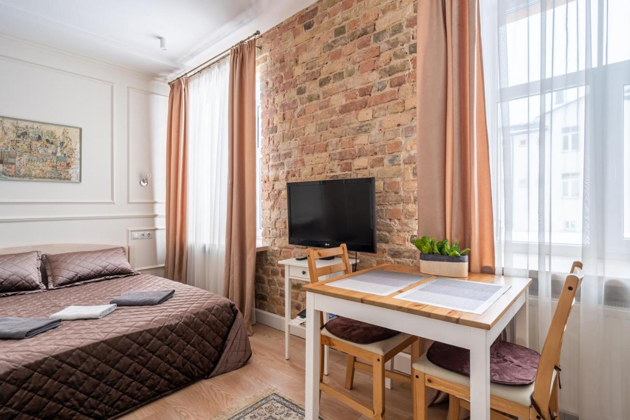 Stylish Studio Close To City Center, Cafes & Parks & Local Dining Riga Exterior foto